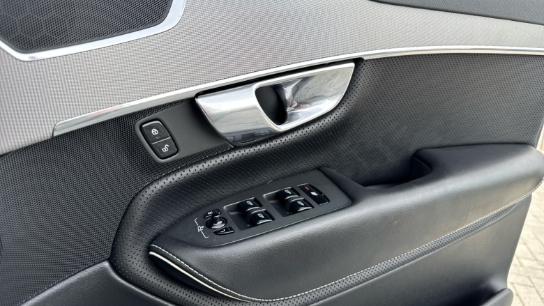 Volvo Xc90 2.0 D5 PowerPulse R DESIGN 5dr AWD Geartronic Diesel Estate